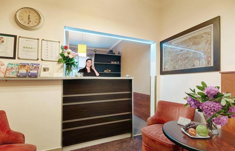 Atelier Aparthotel By Artery Hotels Krasków Εξωτερικό φωτογραφία