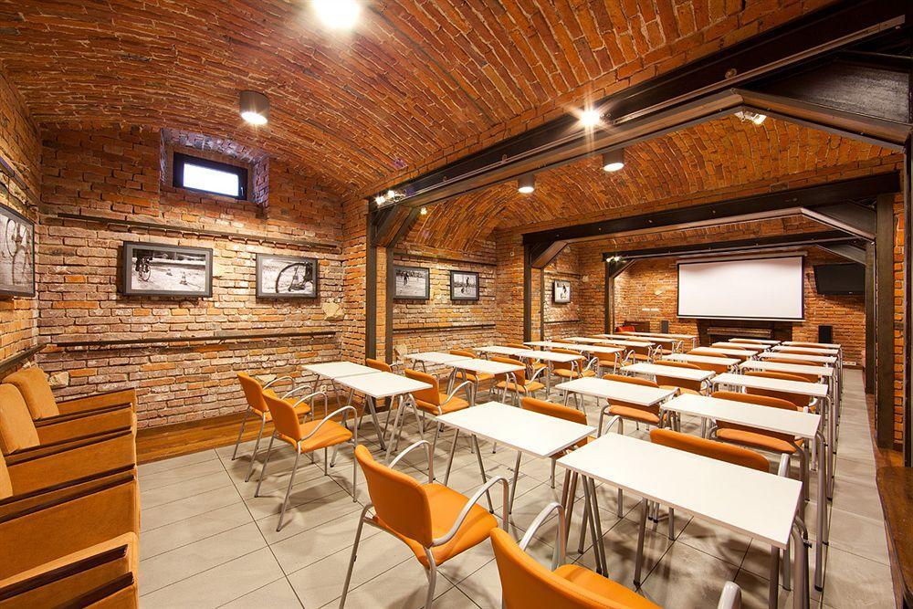 Atelier Aparthotel By Artery Hotels Krasków Εξωτερικό φωτογραφία
